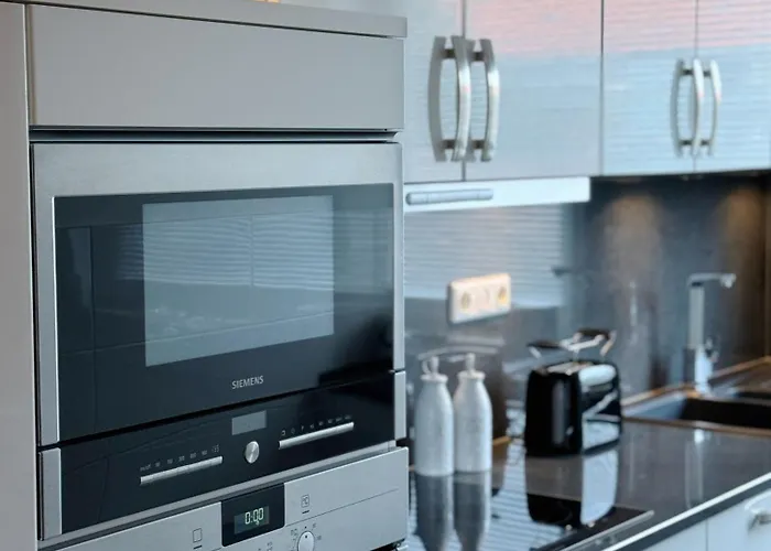 90M2 I Central I Netflix I Wifi I Free Parking I Lia Apartments