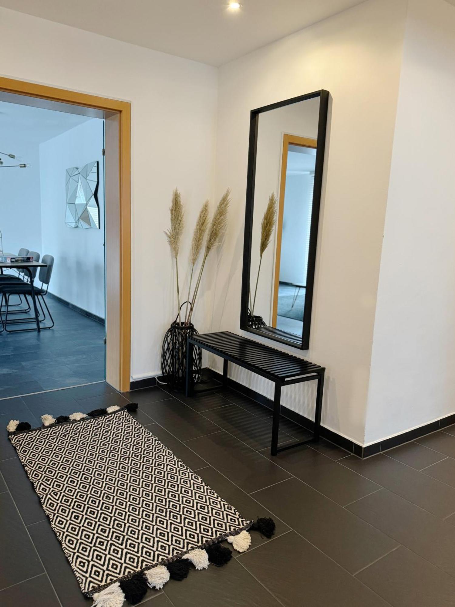 Apartment 90m2 I I Netflix I Wifi I Free Parking I Lia *