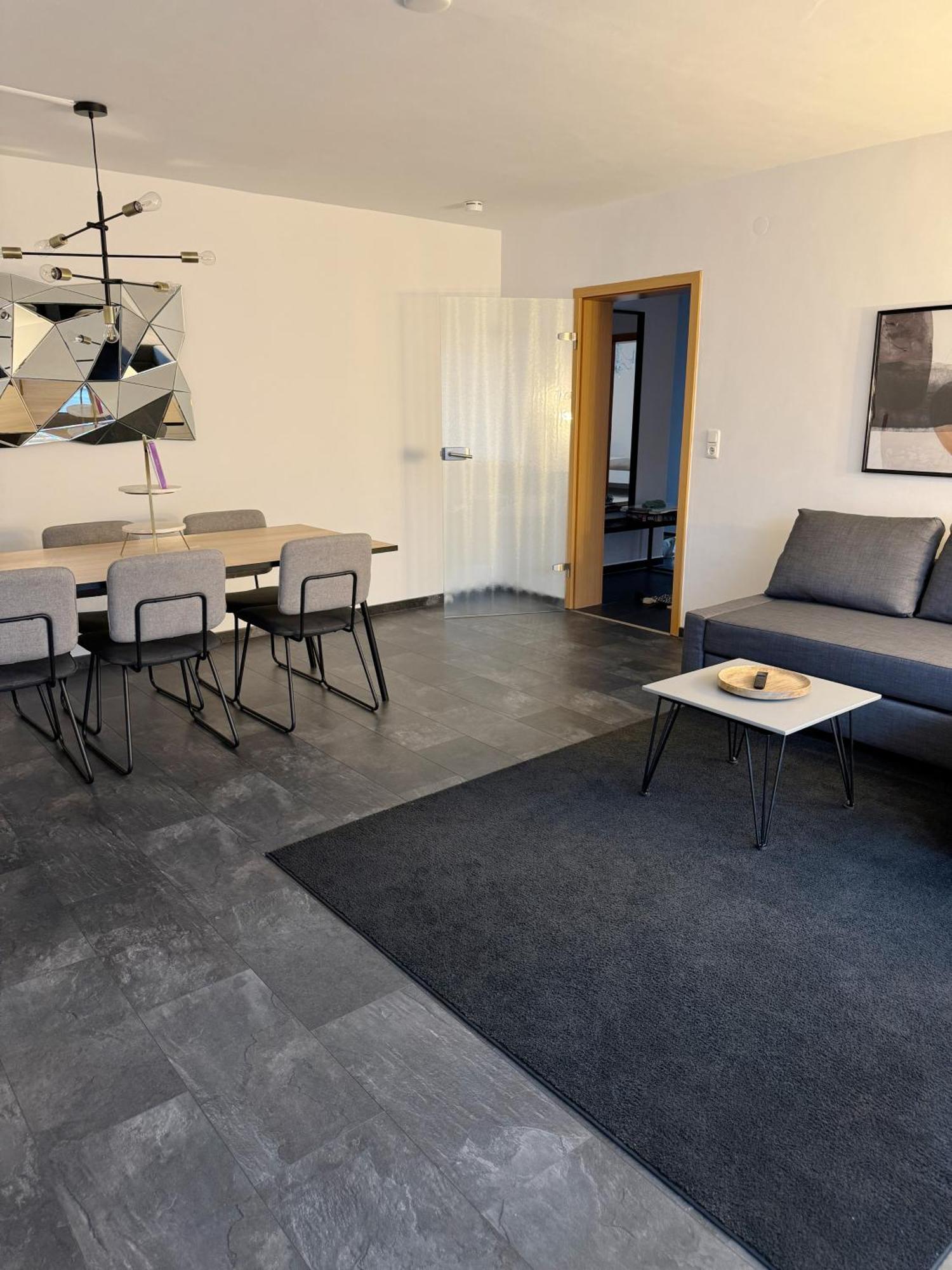 90m2 I I Netflix I Wifi I Free Parking I Lia *